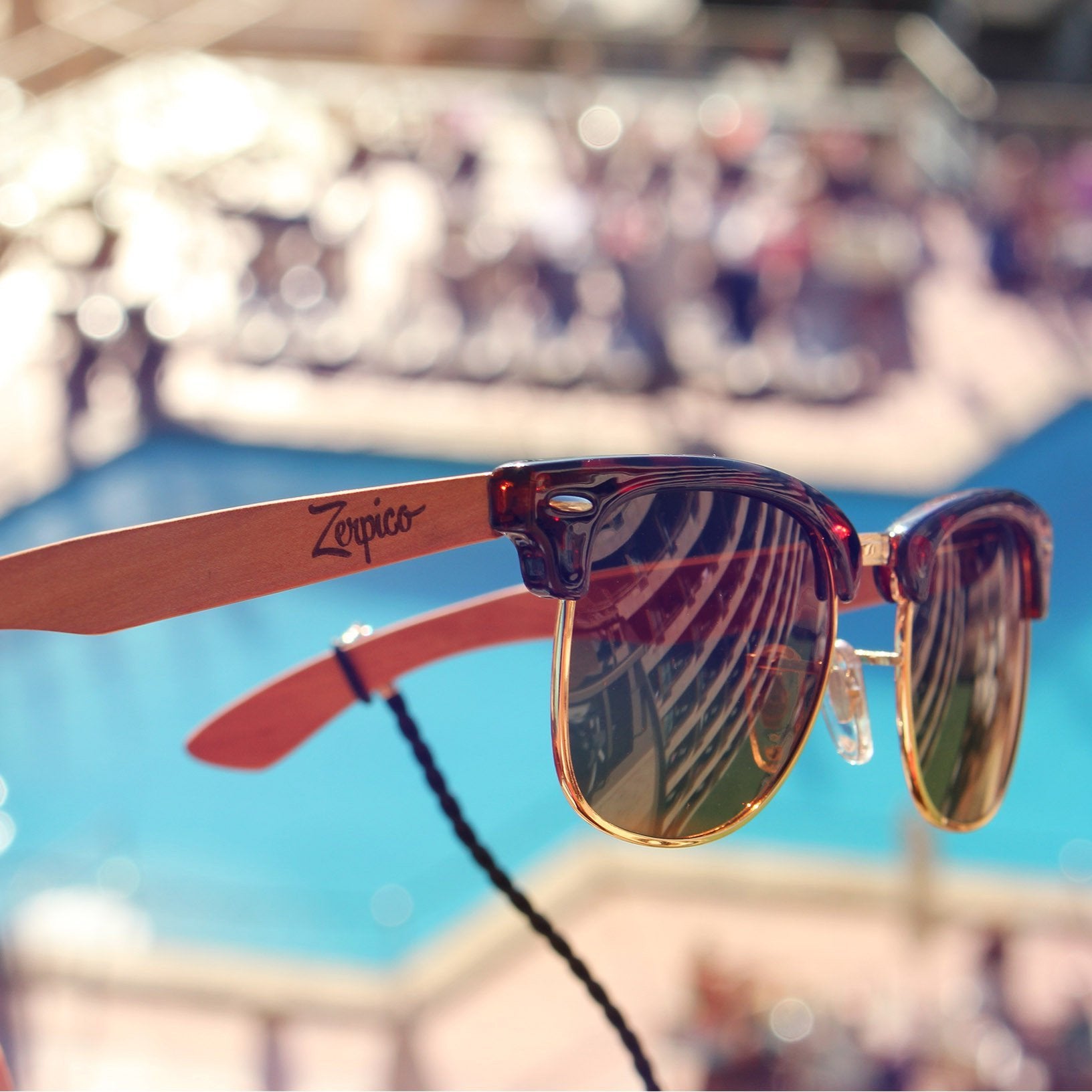 Cassidy: Klassiska solglasögon i rosenträ